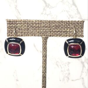 JOAN RIVERS Leverback Changeable Earrings